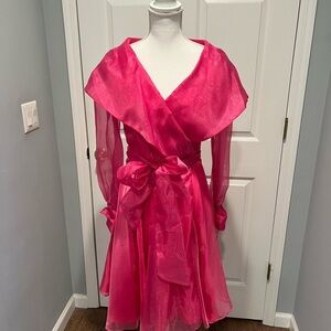 Elegant Pink Long Sleeve Dress